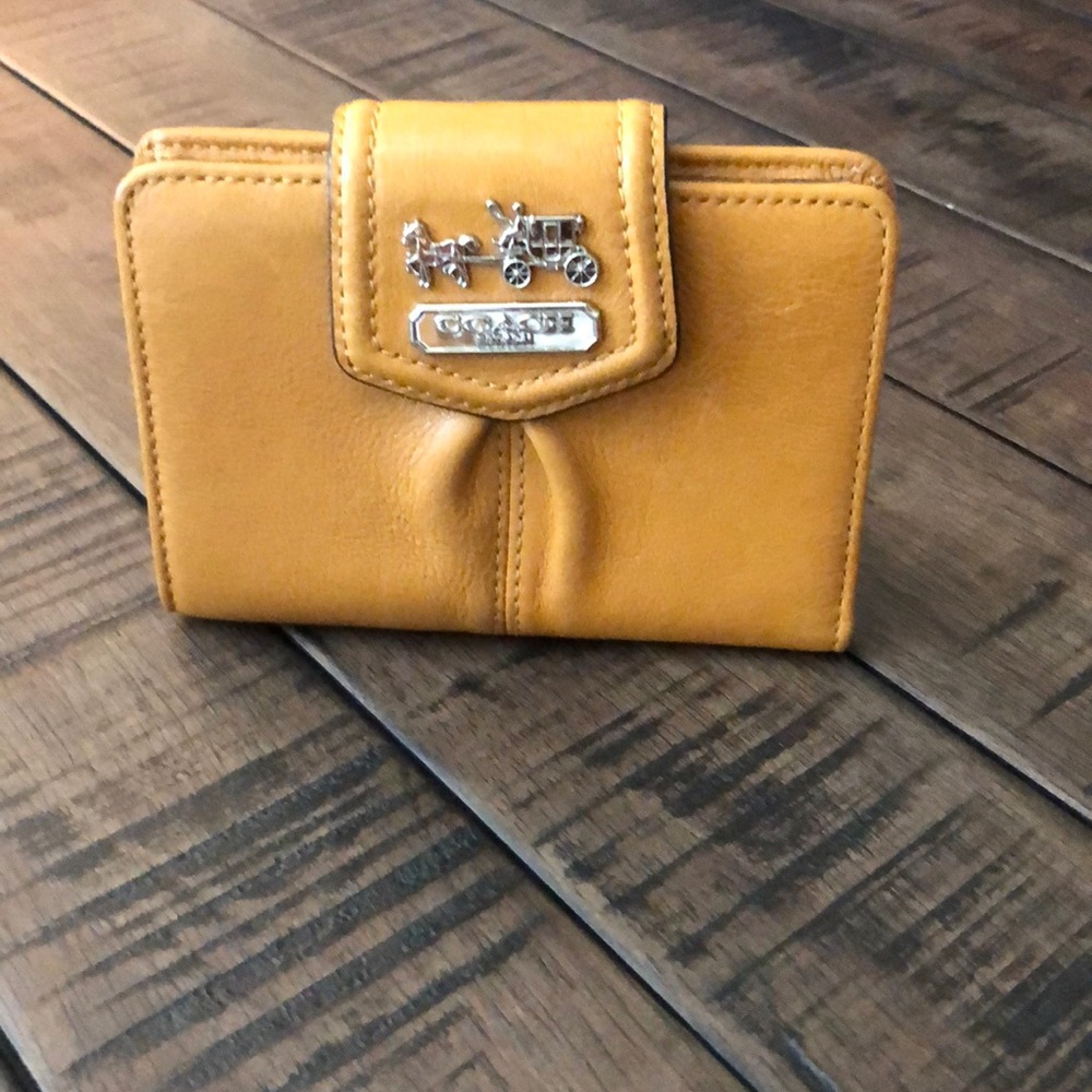 Coach Wallet Mustard Yellow & Silver 🌻 - Picture 1 of 6